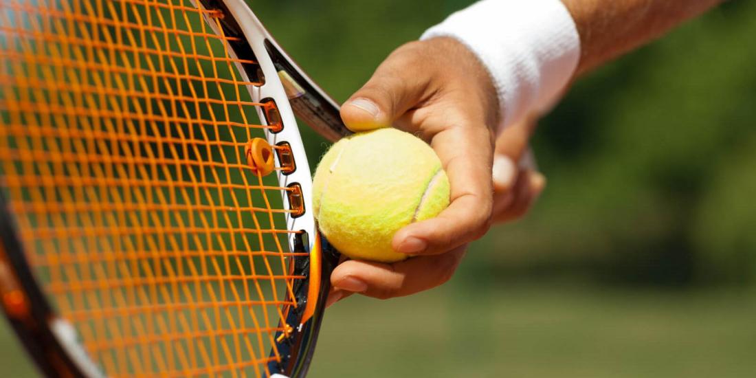 Tennis Aufschlag